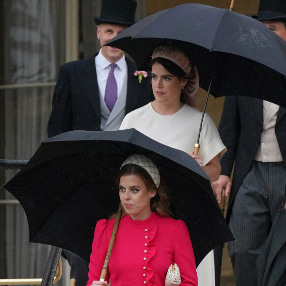 La princesse Beatrice d'York, la princesse Eugenie d'York lors de la "Garden Party du Souverain" au palais de Buckingham à Londres, le 21 mai 2024. 