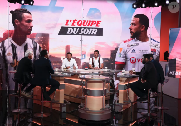 Olivier Menard, présentateur de "L'Equipe du soir" diffusée sur la chaîne L'Equipe.