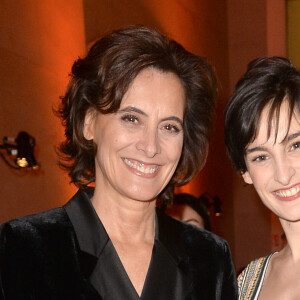 Inès de La Fressange et sa fille Nine d'Urso au dîner de gala international de la mode, à l'occasion de la réouverture des galeries de la Mode avec l'exposition "Harper's Bazaar, premier magazine de mode" au musée des arts décoratifs à Paris, France, le 26 février 2020, en marge de la semaine de la mode prêt-à-porter automne-hiver 2020/2021. © Veeren-Clovis/Bestimage