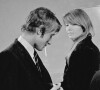 "Il y a beaucoup d'émotion chez nous" ces derniers jours, "j'ai essayé de chanter deux chansons de ma maman, mais j'ai la gorge qui se noue," a-t-il déclaré face au public.
Françoise Hardy et Jacques Dutronc.