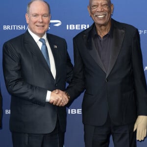 Le prince Albert II a notamment accueilli l'acteur américain Morgan Freeman, qui recevra un prix d'honneur pour l'ensemble de sa carrière.
Morgan Freeman et le Prince Albert II de Monaco assistent à la cérémonie d'ouverture du 63ème Festival de Télévision de Monte-Carlo le 14 juin 2024 à Monte-Carlo, Monaco. Photo par David NIVIERE/ABACAPRESS.COM