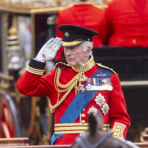 Le roi Charles III d'Angleterre au Palais de Buckingham lors de la parade militaire "Trooping the Colour" à Londres, Royaume Uni, le 15 juin 2024