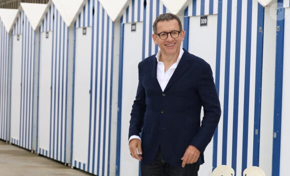 Dany Boon au photocall du film "La Famille Hennedricks" lors du 38ème festival du film de Cabourg, France, le 15 juin 2024. Les Journées romantiques du 38ème Festival du film de Cabourg (Calvados) auront lieu du 12 au 16 juin. © Coadic Guirec/Bestimage  Photocall during the 38th Cabourg Film Festival on June 15, 2024 in Cabourg, France. 