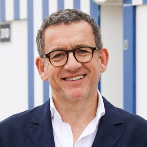 Laurence Arné et son compagnon Dany Boon au photocall du film "La Famille Hennedricks" lors du 38ème festival du film de Cabourg, France, le 15 juin 2024. © Coadic Guirec/Bestimage