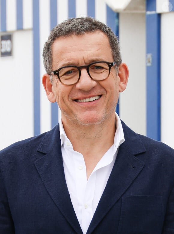 Laurence Arné et son compagnon Dany Boon au photocall du film "La Famille Hennedricks" lors du 38ème festival du film de Cabourg, France, le 15 juin 2024. © Coadic Guirec/Bestimage