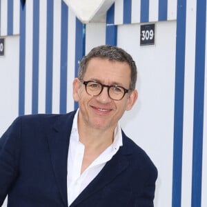 Laurence Arné et son compagnon Dany Boon au photocall du film "La Famille Hennedricks" lors du 38ème festival du film de Cabourg, France, le 15 juin 2024. © Coadic Guirec/Bestimage