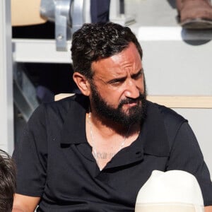 Cyril Hanouna - Célébrités dans les tribunes de la finale homme des Internationaux de France de tennis de Roland Garros 2024 à Paris le 9 juin 2024. © Jacovides-Moreau/Bestimage 