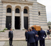 Les obsèques de Françoise Hardy ont eu lieu au crématorium du Père-Lachaise
Arrivée du cercueil - Arrivées aux obsèques de l'auteure-compositrice-interprète et actrice française Françoise Hardy au crématorium du cimetière du Père-Lachaise à Paris, France. © Jacovides-Moreau/Bestimage 