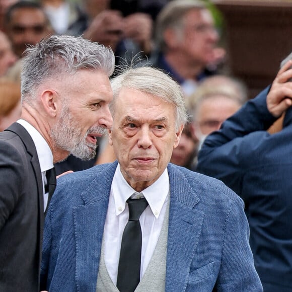 Salvatore Adamo - Arrivées aux obsèques de l'auteure-compositrice-interprète et actrice française Françoise Hardy au crématorium du cimetière du Père-Lachaise à Paris, France, le 20 juin 2024. © Jacovides-Moreau/Bestimage 