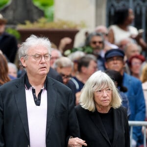 Dominique Besnehard et Marie-France Brière - Arrivées aux obsèques de l'auteure-compositrice-interprète et actrice française Françoise Hardy au crématorium du cimetière du Père-Lachaise à Paris, France, le 20 juin 2024. © Jacovides-Moreau/Bestimage 