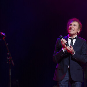 Nul doute qu'ils étaient présents par la pensée...
Alain Souchon au concert du gala des 20 ans de la fondation Recherche Alzheimer "2 générations chantent pour la 3ème" à l'Olympia à Paris le 18 mars 2024. © Cyril Moreau / Bestimage