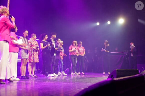 Pour l'occasion, Elodie Gossuin a affiché un look chic et abordable
Elodie Gossuin et Emilie Dequenne lors de la soirée de gala "Tous les talents chantent contre le cancer" pour l'association "Tout le monde contre le cancer" à l'Olympia, Paris, le 20 juin 2024