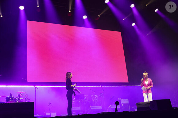 Hélène Mannarino et Elodie Gossuin à la soirée de gala "Tous les talents chantent contre le cancer" pour l'association "Tout le monde contre le cancer" à l'Olympia, Paris, le 20 juin 2024