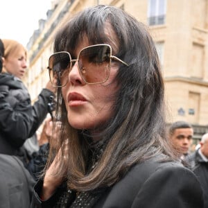 Elle vient d'ailleurs d'être condamnée à verser un très grosse somme au fisc français...Isabelle Adjani assiste au défilé Lanvin lors de la semaine de la mode à Paris, France, le 3 octobre 2022. Photo par Julien Reynaud/APS-Medias/ABACAPRESS.COM