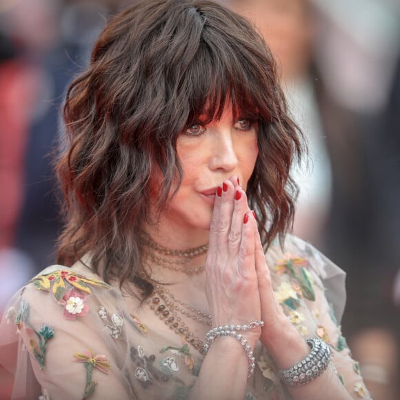 Aujourd'hui, c'est l'anniversaire d'Isabelle Adjani !
L'actrice Isabelle Adjani assiste à la projection de Everybody Knows (Todos Lo Saben) en ouverture du 71e Festival de Cannes annuel au Palais des Festivals à Cannes, en France. Photo par Shootpix/ABACAPRESS.COM