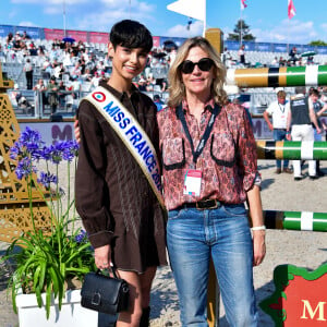 Eve Gilles, miss France 2024 et Virginie Coupérie-Eiffel - Miss France 2024 fait une apparition lors de la 10ème édition du "Longines Paris Eiffel Jumping" à la Plaine de Jeux de Bagatelle à Paris le 21 juin 2024. © Veeren / Perusseau / Bestimage 