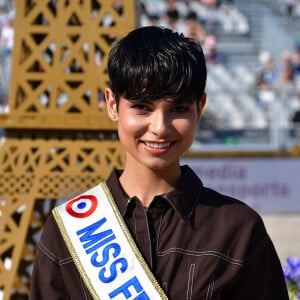 Eve Gilles, miss France 2024 - Miss France 2024 fait une apparition lors de la 10ème édition du "Longines Paris Eiffel Jumping" à la Plaine de Jeux de Bagatelle à Paris le 21 juin 2024. © Veeren / Perusseau / Bestimage 