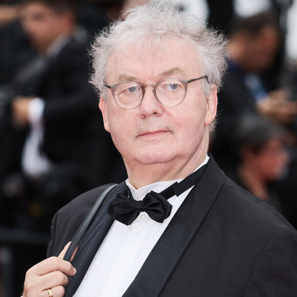 Un jeune homme qui a vu Dominique Besnehard devenir son parrain.
Dominique Besnehard - Montée des marches du film " The Apprentice " lors du 77ème Festival International du Film de Cannes, au Palais des Festivals à Cannes. Le 20 mai 2024 © Jacovides-Moreau / Bestimage