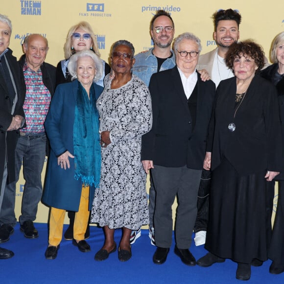 Enrico Macias, Michel Jonasz, Amanda Lear, Claudette Walker, Firmine Richard, Jarry, Daniel Prevost, Kev Adams, Liliane Rovere et Chantal Ladesou assistent à la première de Maison de Retraite 2 au Grand Rex à Paris, France, le 13 février 2024. Photo par Jerome Dominé/ABACAPRESS.COM