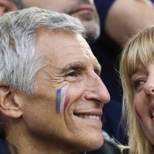 Nagui et sa femme Mélanie Page - Célébrités dans les tribunes du match du groupe D de l'Euro 2024 entre l'équipe de France face à l'Autriche (1-0) à Dusseldorf en Allemagne le 17 juin 2024. © Cyril Moreau/Bestimage