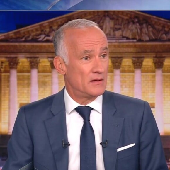 Tensions entre Gilles Bouleau et Jordan Bardella au 20 heures de TF1
Gilles Bouleau et Jordan Bardella au 20 heures de TF1