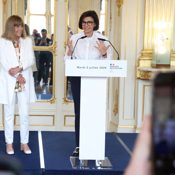 Chantal Goya leve par Rachida Dati, ministre de la Culture, au grade de commandeur de l'ordre des Arts et Lettres. Sur la photo : Chantal Goya, Rachida Dati. Paris, Ministere de la Culture. Salon des Marchaux. 2 juillet 2024. Photo by Alain Guizard/ABACAPRESS.COM