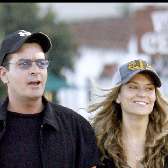 Charlie Sheen et Brooke Mueller vont déjeuner à Los Angeles, le 2 décembre 2007