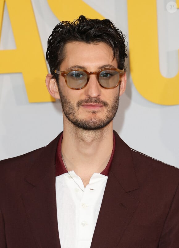 Pierre Niney à l'avant première de la série Netflix "Fiasco" au cinema UGC Normandie à Paris le 29 avril 2024