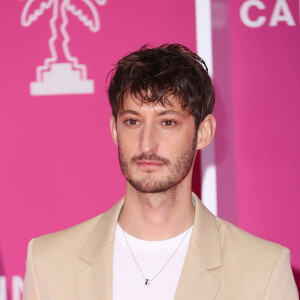 Pierre Niney à la projection de la série "Fiasco" lors de la 7ème saison de 'CanneSeries' à Cannes le 8 avril 2024