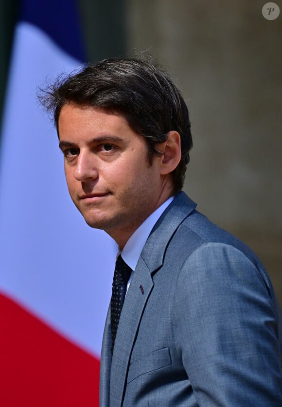 Le nouveau ministre français de l'éducation, Gabriel Attal - Arrivées au conseil des ministres au palais présidentiel de l'Elysée à Paris, France, le 21 juillet 2023. La présidence française a officialisé le remaniement du gouvernement français le 20 juillet 2023 avec huit nouveaux membres d'un gouvernement qui compte 41 ministres au total.