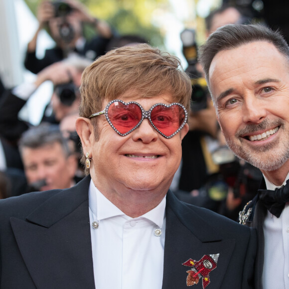 David Furnish et son mari Elton John (Lunettes Gucci) - Montée des marches du film "Rocketman" lors du 72ème Festival International du Film de Cannes. Le 16 mai 2019 © Borde / Bestimage