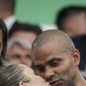 Tony Parker et sa compagne Agathe Teyssier - Célébrités dans les tribunes de la demi-finale de l'Euro 2024 entre l'Espagne et la France (2-1) à Munich en Allemagne le 9 juillet 2024.