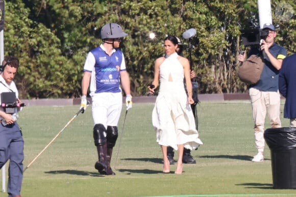 Mais les fans pourraient prochainement voir à quoi ils ressemblent désormais
Prince Harry et Meghan Markle à Palm Beach pendant un match de Polo