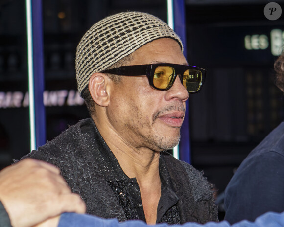 Une enquête judiciaire est en cours à la suite d'une plainte déposée par la mère de leur enfant.
JoeyStarr - Cérémonie de clôture de l'édition 2024 du festival Series Mania à Lille le 22 mars 2024. © Stephane Vansteenkiste / Bestimage 