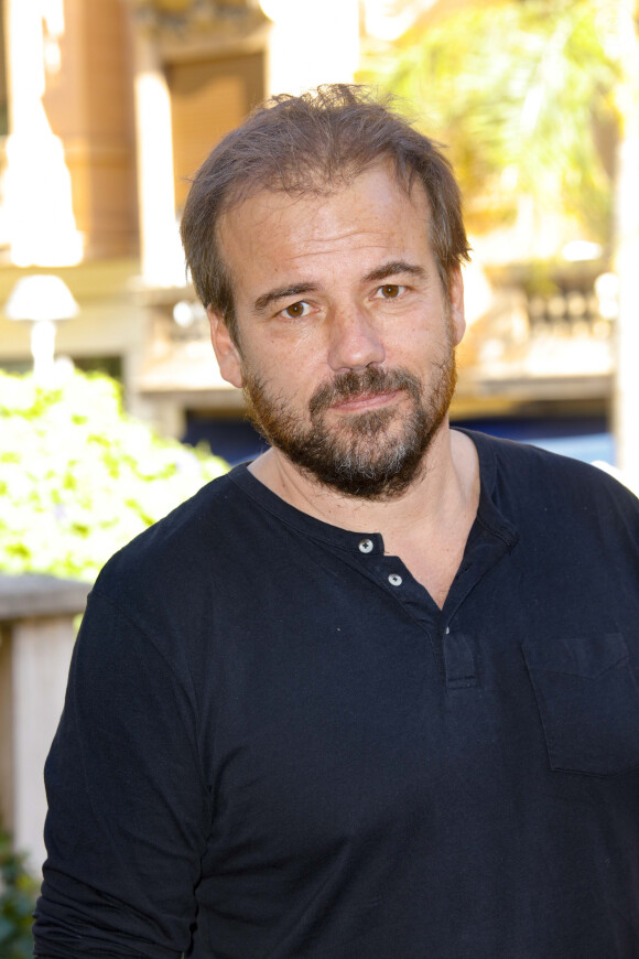 Les vacances ont sonné pour Stéphane Henon et les siens ! 
Stéphane Henon - Ouverture du 6ème Festival Les Héros de la Télé à Beausoleil.