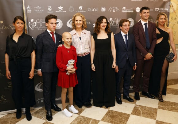 Gonzalo Caballero, Infanta Elena, Isabel Díaz Ayuso, José Luis Martínez-Almeida, Álvaro Morata et Alice Campello - L'infante Elena d'Espagne lors d'un diner de bienfaisance au Wellington hotel à Madrid le 22 février 2024 -