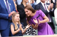 Charlotte alliée de sa maman Kate Middleton à Wimbledon : la fillette arbore une robe au motif adoré par la princesse