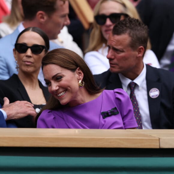 Mère et fille étaient très complices 
Kate Middleton, princesse de Galles, et sa fille Charlotte de Cambridge, lors de la finale hommes de Wimbledon le 14 juillet 2024  © Tim Merry/MirrorPix/bestimage