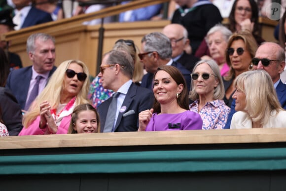 Kate Middleton, princesse de Galles, et sa fille Charlotte de Cambridge, lors de la finale hommes de Wimbledon le 14 juillet 2024  © Tim Merry/MirrorPix/Bestimage