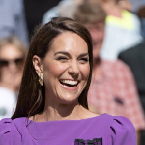 En mars dernier, elle a annoncé suivre une chimiothérapie préventive pour éviter que la maladie ne se propage. 
La princesse Catherine de Galles lors de la finale Hommes du tournoi de tennis de Wimbledon. Le 14 juillet 2024