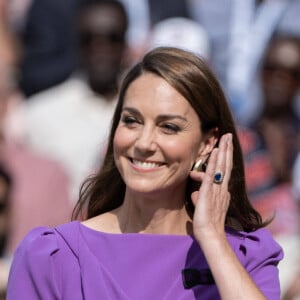 Elle s'est ensuite rendue à Wimbledon laissant apparaître un large sourire. 
La princesse Catherine de Galles lors de la finale Hommes du tournoi de tennis de Wimbledon. Le 14 juillet 2024