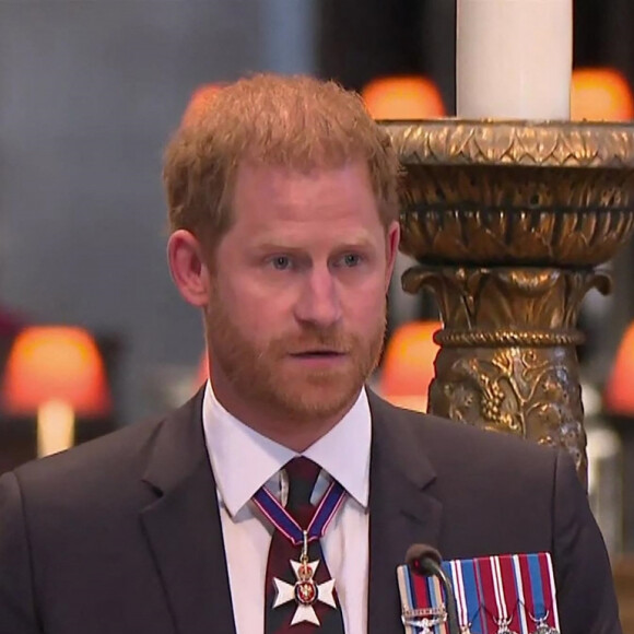  Une crainte peut-être exacerbée chez William et Kate en raison du mal être ressenti par le prince Harry qu'il décrit dans son ouvrage Spare.
Le prince Harry, duc de Sussex lors de la célébration du 10ème anniversaire des Invictus Games, en la cathédrale Saint-Paul à Londres, Royaume Uni, le 8 mai 2024.