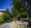 L'un d'eux, une femme, s'est confiée après son entretien avec les autorités et pas de doute pour elle. Ils sont sur une piste 
Hameau du Haut-Vernet où le petit Émile (2 ans) a disparu le 8 juillet 2023.