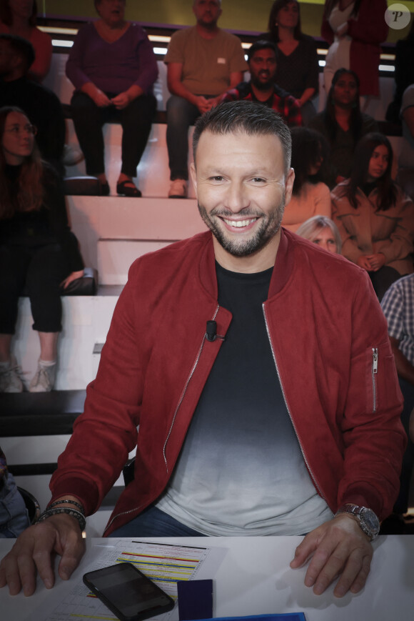 Exclusif - Raymond Aabou - Sur le plateau de l'émission TPMP (Touche Pas à Mon Poste) présentée en direct par C.Hanouna et diffusée sur C8 - Paris le 20/09/2022 - © Jack Tribeca / Bestimage 