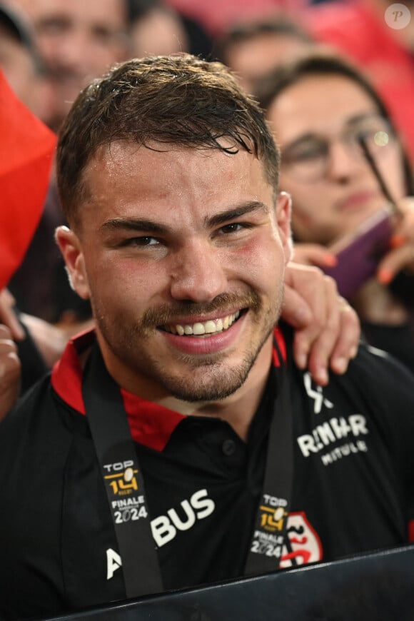 Antoine DUPONT (ST), le Stade Toulousain sacré champion de France lors de la finale du Top14 opposant le Stade Toulousain à l'Union Bordeaux Begles au stade Velodrome à Marseille, France, le 2 juin 2024. Toulouse a gagné 59-3. © Valentina Claret/Panoramic/Bestimage 