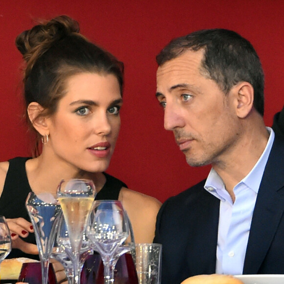 Le frère de ce dernier, Gad, était en couple avec la fille de Caroline de Monaco
Charlotte Casiraghi et Gad Elmaleh - Soirée de cloture du 20ème Jumping International de Monte-Carlo au Port Hercule de Monaco à Monte-Carlo. La compétition célèbre cette année un double anniversaire : les 20 ans du Jumping et les 10 ans du Longines Global Champions Tour.