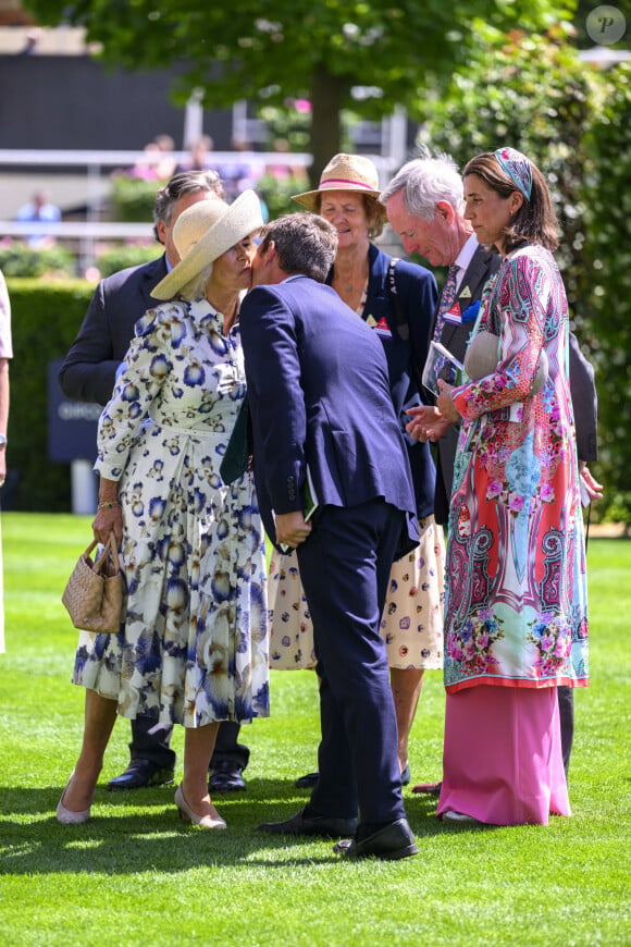 La reine consort d'Angleterre, Camilla Parker Bowles lors du QIPCO King George Day à Ascot