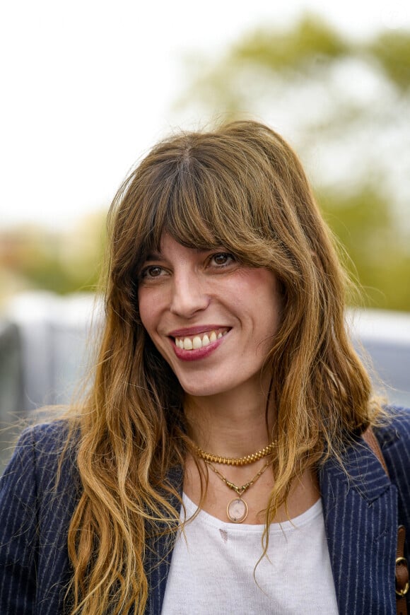 Lou Doillon a récemment célébré le deuxième anniversaire de son fils cadet
Lou Doillon présente le film Boxes réalisé par sa mère Jane Birkin lors du festival Lumière 2023 à Lyon le 22 octobre 2023. © Sandrine Thesillat / Panoramic / Bestimage 