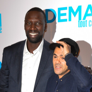 Omar Sy, Jamel Debbouze - Avant première du film "Demain tout commence" au Grand Rex à Paris le 28 novembre 2016. © Coadic Guirec/Bestimage 