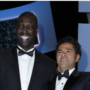 Omar Sy et Jamel Debbouze (president des Cesar 2013) - 38 eme Ceremonie des Cesar au theatre du Chatelet a Paris le 22 fevrier 2013 